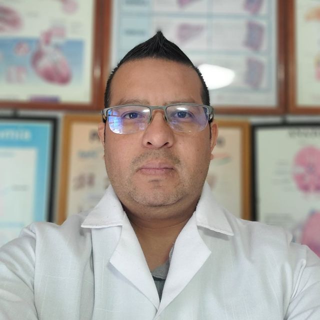 Emmanuel Deheza Hernández, Médico general Texcoco