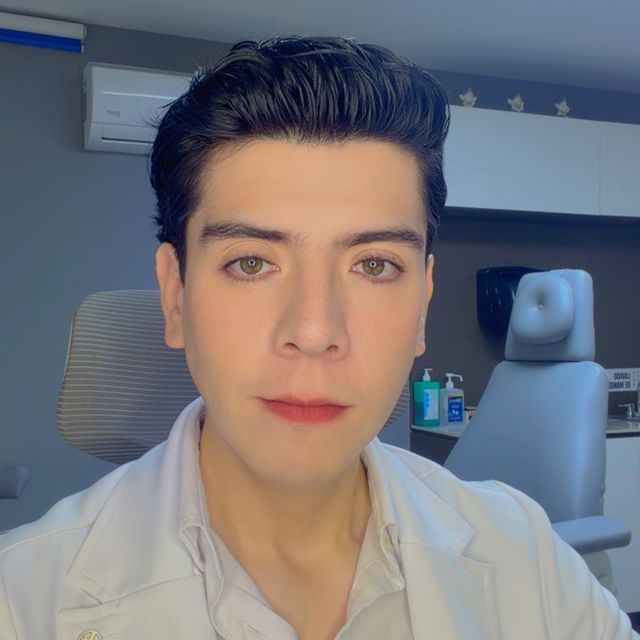 Brandon Alonso Rodríguez Pinzón, Dermatólogo San Pedro Garza Garcia