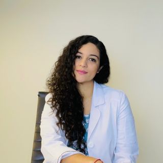 Ampliar imagen: Arcelia Llamas García, Reumatólogo Guadalajara