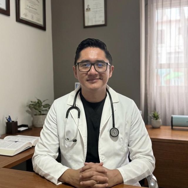 Edgar Omar Narváez Anzures, Neumólogo San Luis Potosi