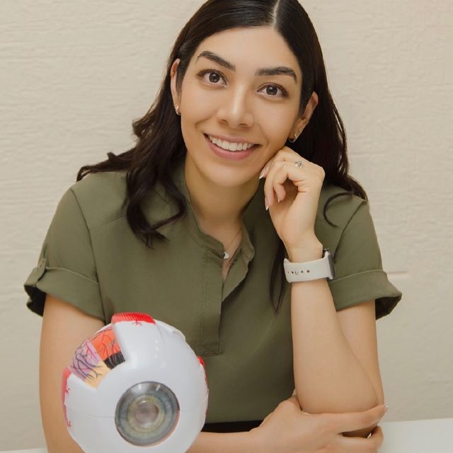 Vanessa Ayala González, Oftalmólogo San Luis Potosi