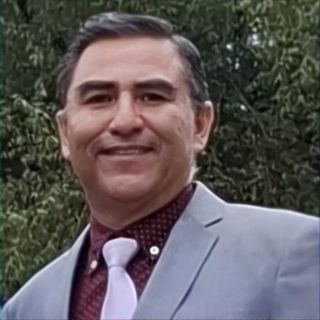 Ampliar imagen: Victor Hugo Santos Moreno, Médico general Villaflores