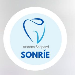 Ampliar imagen: Ariadna Elena Shepard Lazarini, Dentista - Odontólogo Celeya