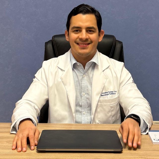 Cristóbal Puentes Cruz, Pediatra Torreon