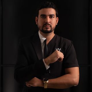 Ampliar imagen: Andres Vargas, Dentista - Odontólogo Tepic