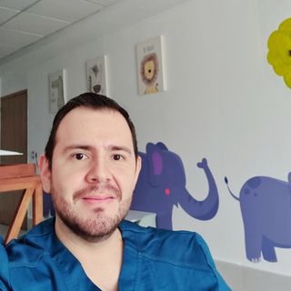 Ampliar imagen: Fernando Juárez Rodríguez, Pediatra Querétaro