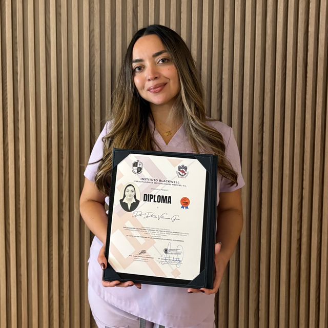 Daniela Villanueva Garza, Ginecólogo Monterrey