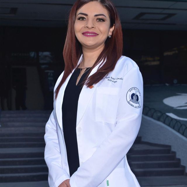 Nidia Molina González, Nefrólogo Metepec