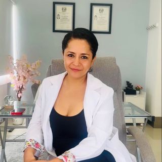Ampliar imagen: Estela Varela de la Madrid, Ginecólogo Santiago de Querétaro