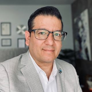 Ampliar imagen: Alberto Alonso Gutiérrez Novelo, Psiquiatra Toluca de Lerdo