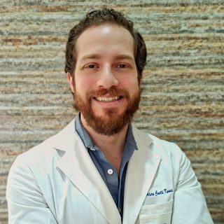 Arturo Cantu Kawas, Gastroenterólogo pediátrico Monterrey
