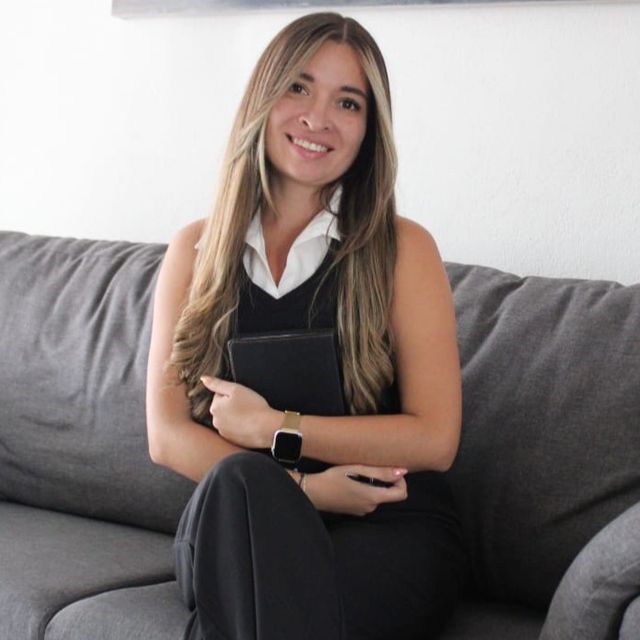 Tania Daniela Alvarez Sosa, Psicólogo León