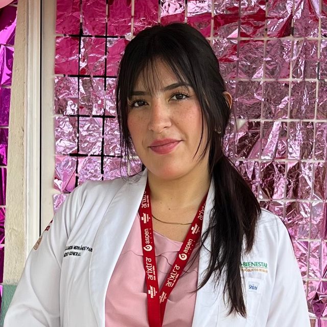 Giovanna Alejandra  Hernández Pardo , Médico general Villahermosa