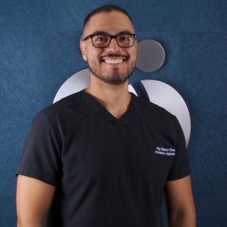 Ampliar imagen: Luis Alonso Flores Reyna, Dentista - Odontólogo Benito Juárez