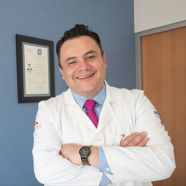 Fernando Solis Calixto, Proctólogo Puebla