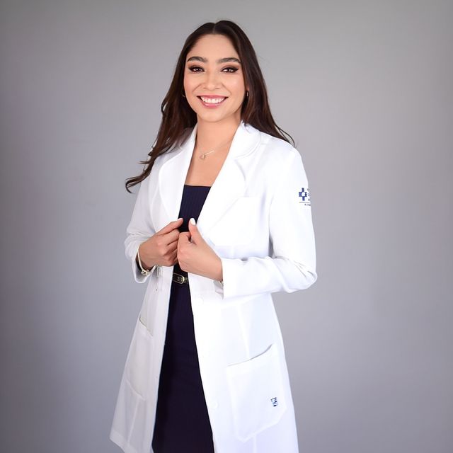 Cintia Arizbeth Venegas Aguilar, Médico general León
