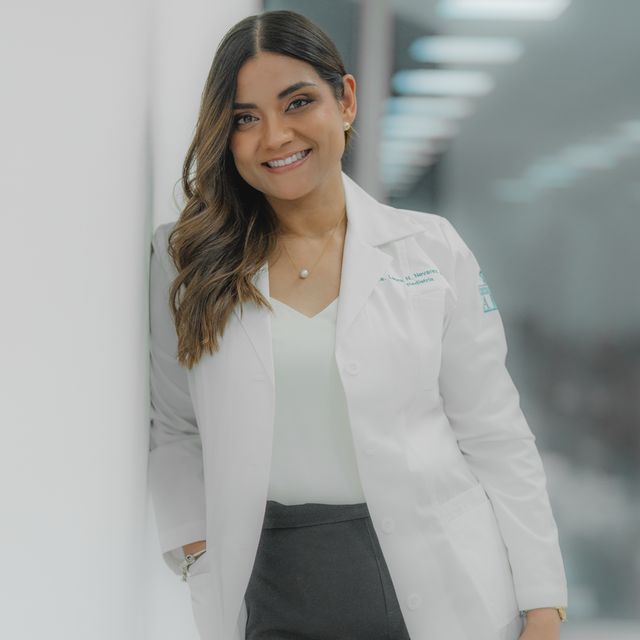 Laura Nathalie Nevárez Juárez, Oncólogo pediátrico Ciudad de México