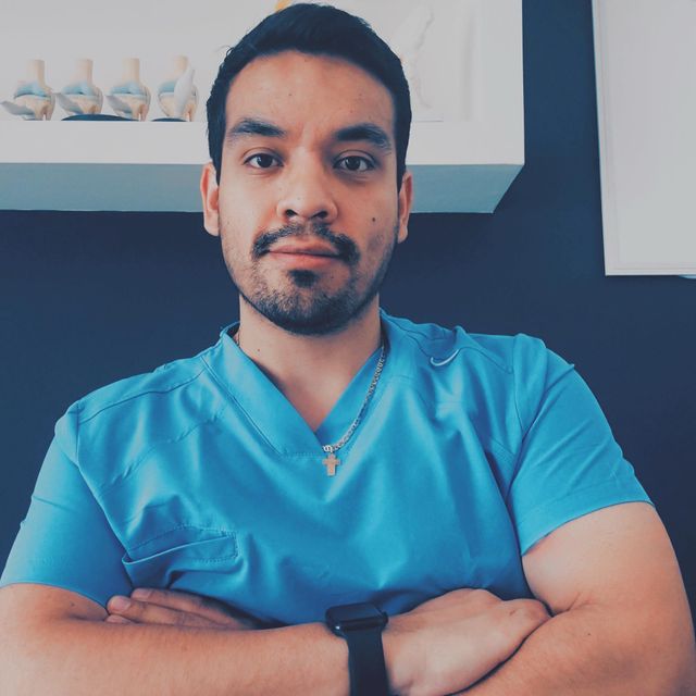 Fernando Montes Escobedo, Traumatólogo Irapuato