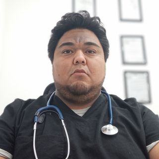 Dr. Edgar Edwin Domínguez Bravo