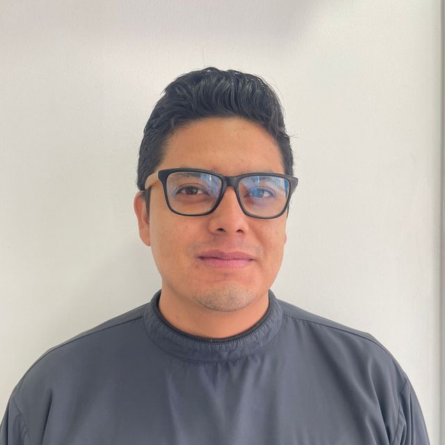 Asael Aquino Moreno, Dentista - Odontólogo Mexicali