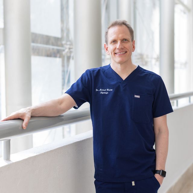 Michael Eduard Wasung De Lay, Internista Huixquilucan