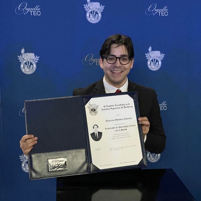 Mauricio Montoya González, Psicólogo Monterrey