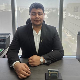 Dr. Iván Cruz Fernández