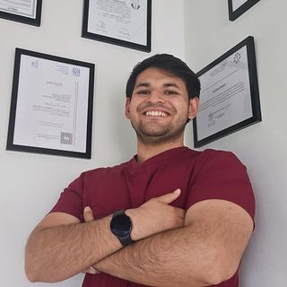 Ampliar imagen: Adrián Franco González, Fisioterapeuta Iztapalapa