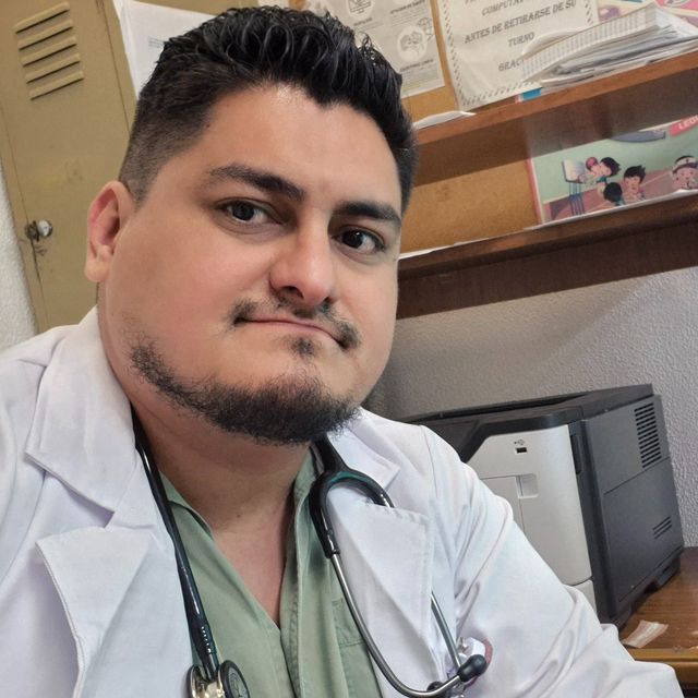 Jaziel Araiza, Médico general Ciudad de México