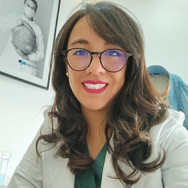 Andrea Flores Torres, Gastroenterólogo Ciudad de México