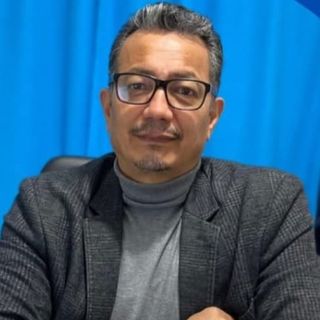 Ampliar imagen: Ruben Mireles Reyes, Ginecólogo Xalapa