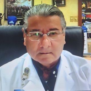 Ampliar imagen: Oscar Salas Fraire, Especialista en Medicina del Deporte Monterrey