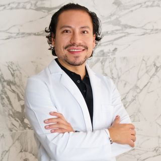 Ampliar imagen: José Antonio González Montes de Oca, Médico general Toluca