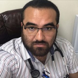 Ampliar imagen: Mario Alexander López  Cauich, Internista Chetumal