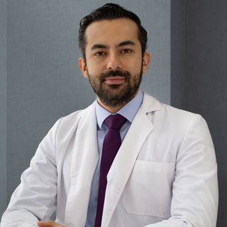 Alonso Fernández Venegas, Urólogo Ciudad de México