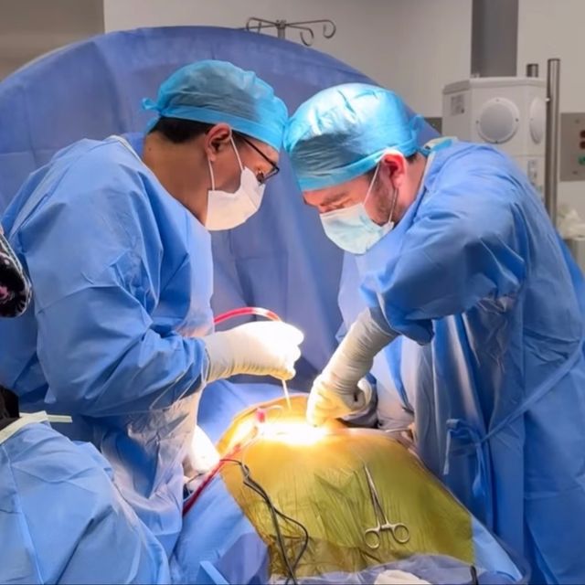 Humberto Mendoza Klein, Ortopedista Santiago de Querétaro