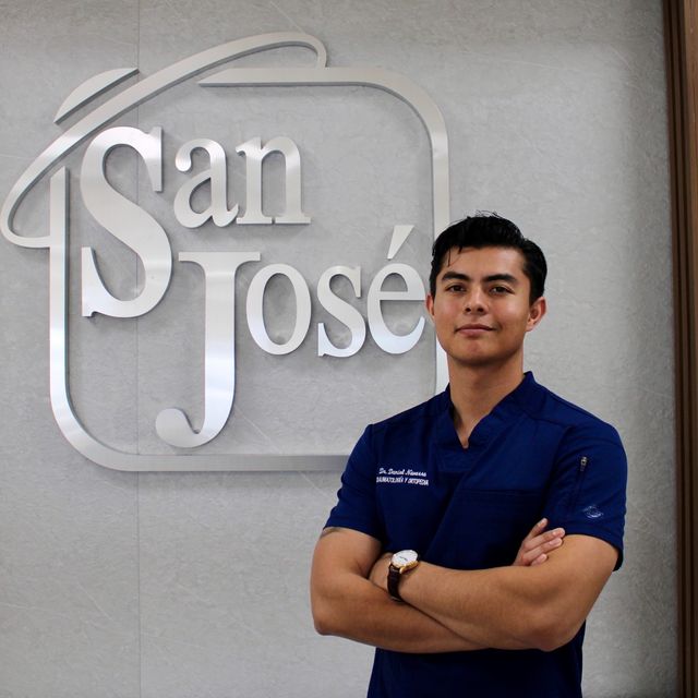 Daniel Eduardo Navarro Arriaga, Traumatólogo Sonora