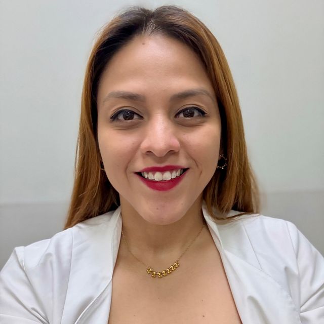 Abril Berenice Angel Cabrera, Ginecólogo San Mateo Atenco