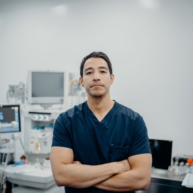 Ricardo Axel Gómez, Neurocirujano Mexicali