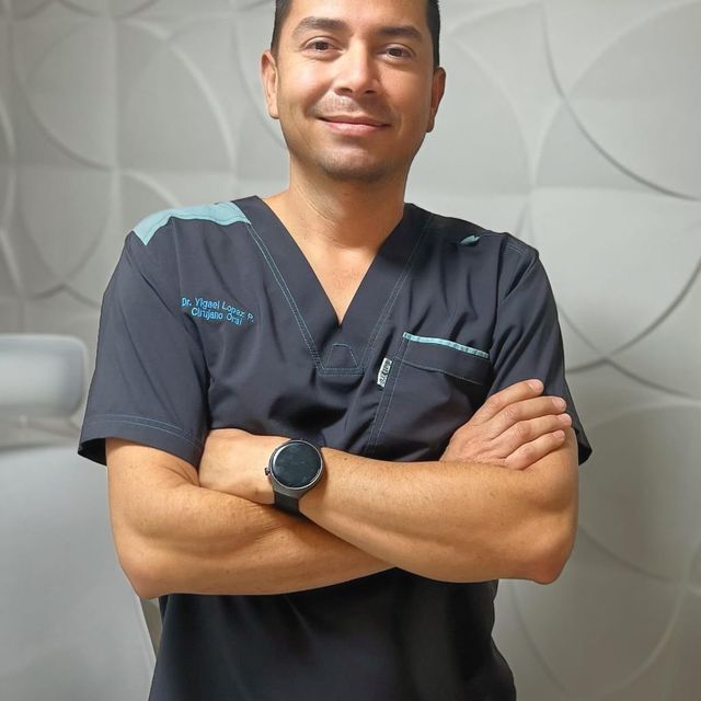 Alberto Yigael Lopez Padilla, Dentista - Odontólogo Zapopan