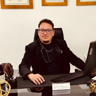 Dr. Irving Sánchez Ronquillo