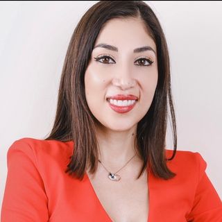 Teresa Díaz Flores, Oftalmólogo Santiago de Querétaro