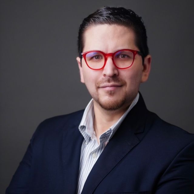 Eduardo Espinosa Aznar, Internista Mérida