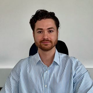 Ampliar imagen: Alfredo Anaya Gutiérrez, Médico general Zapopan