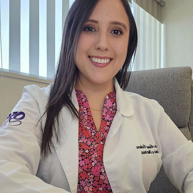 Tania Aleman Cabrera, Ginecólogo Monterrey