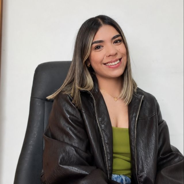 Alondra González Murillo, Psicólogo Morelia
