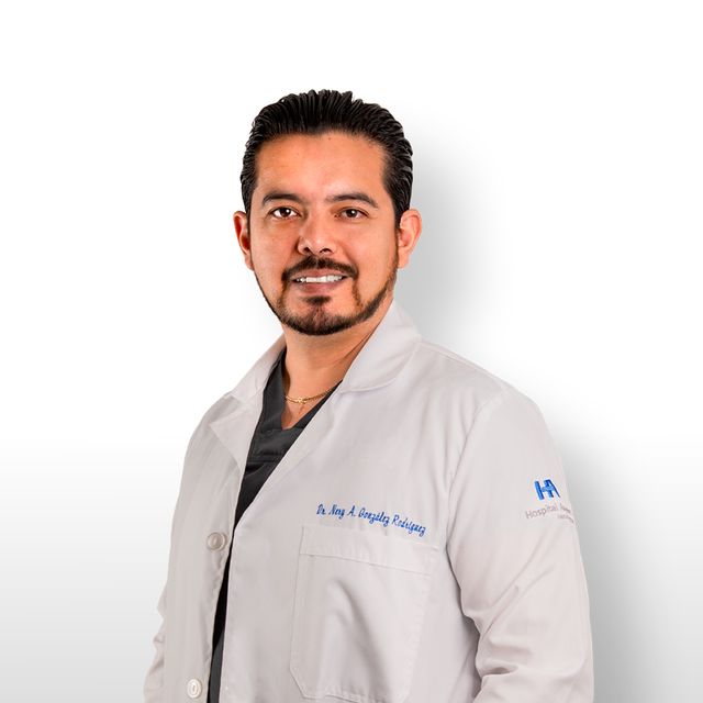 Nery Alexander González Rodríguez, Neurocirujano Torreon