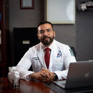 Ampliar imagen: Roberto Rodríguez, Cardiólogo Durango