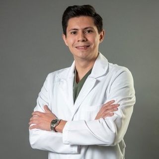 Erik Daniel Alvarez Sores, Cirujano general Ciudad de México