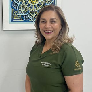 Ampliar imagen: Brenda Nájera G., Oftalmólogo Cabo San Lucas